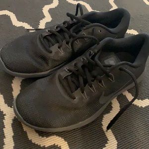 Nike Flex RN shoes